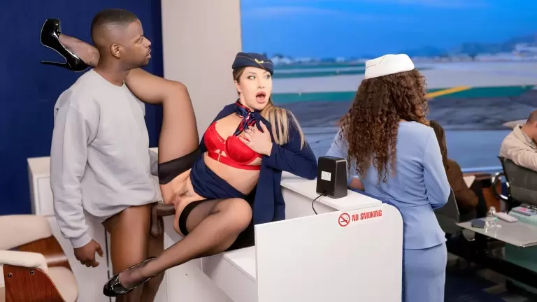 Airport Lounge Lizards Get Lucky: Part 1