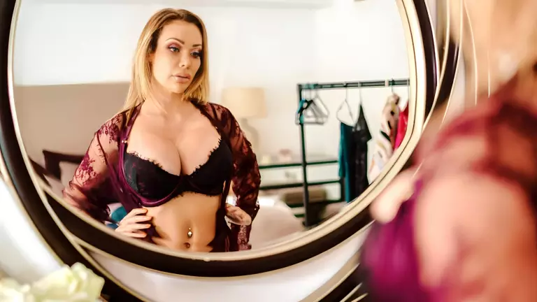 Dressing Room Poon