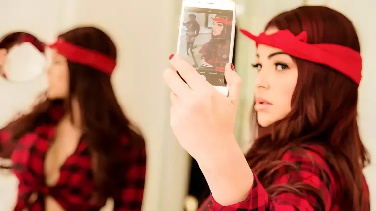 Go Fuck Your Selfie!